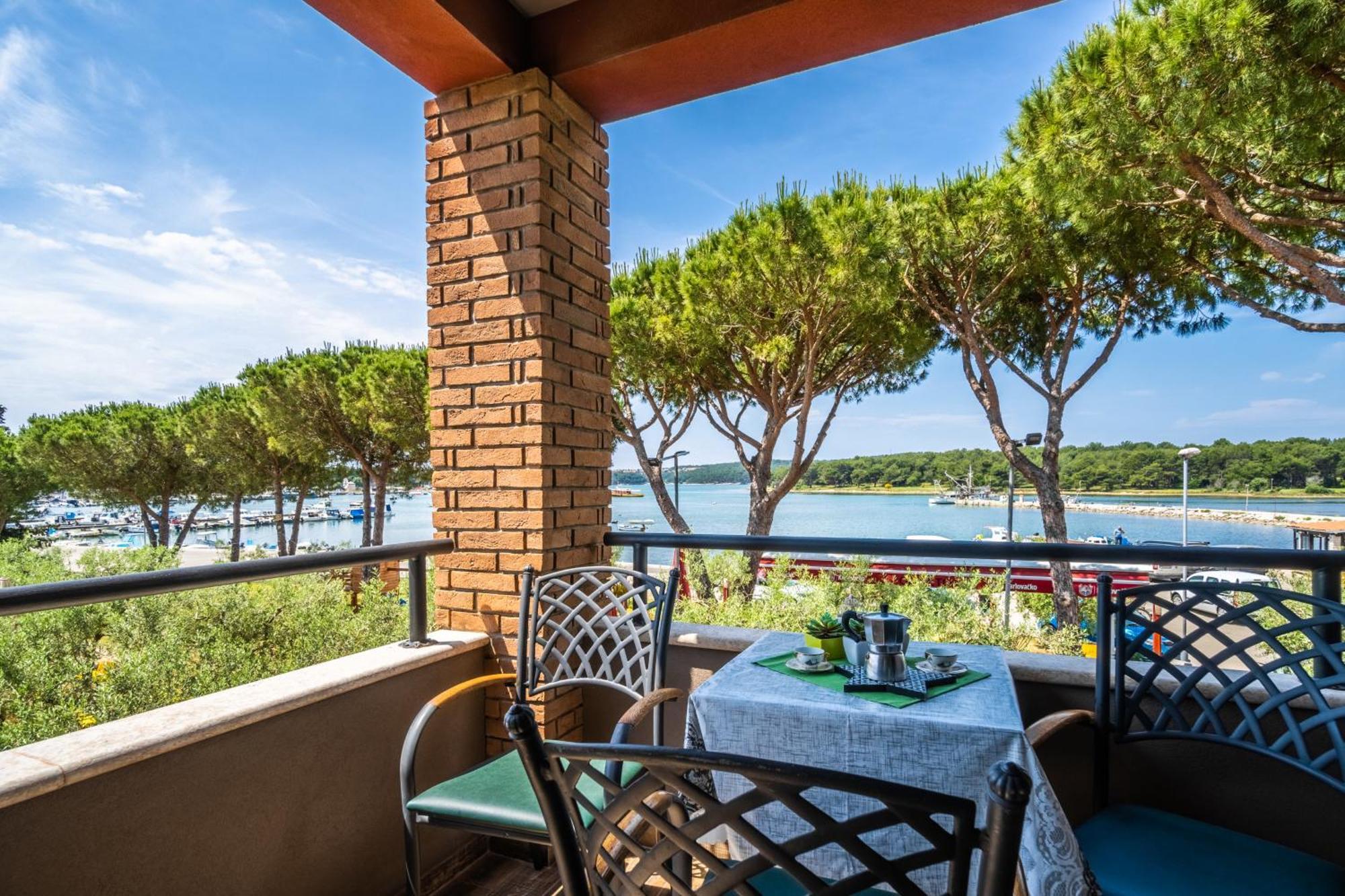 Apartments Oliveto - Calming Sea View Medulin Kültér fotó